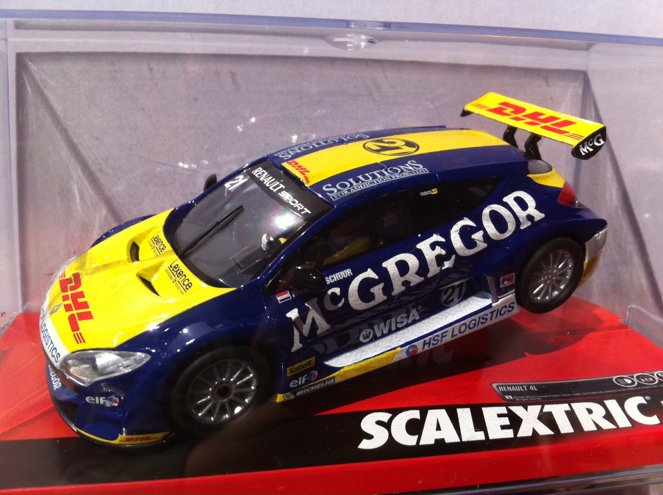 scalextric megane dhl " novedad 2014"